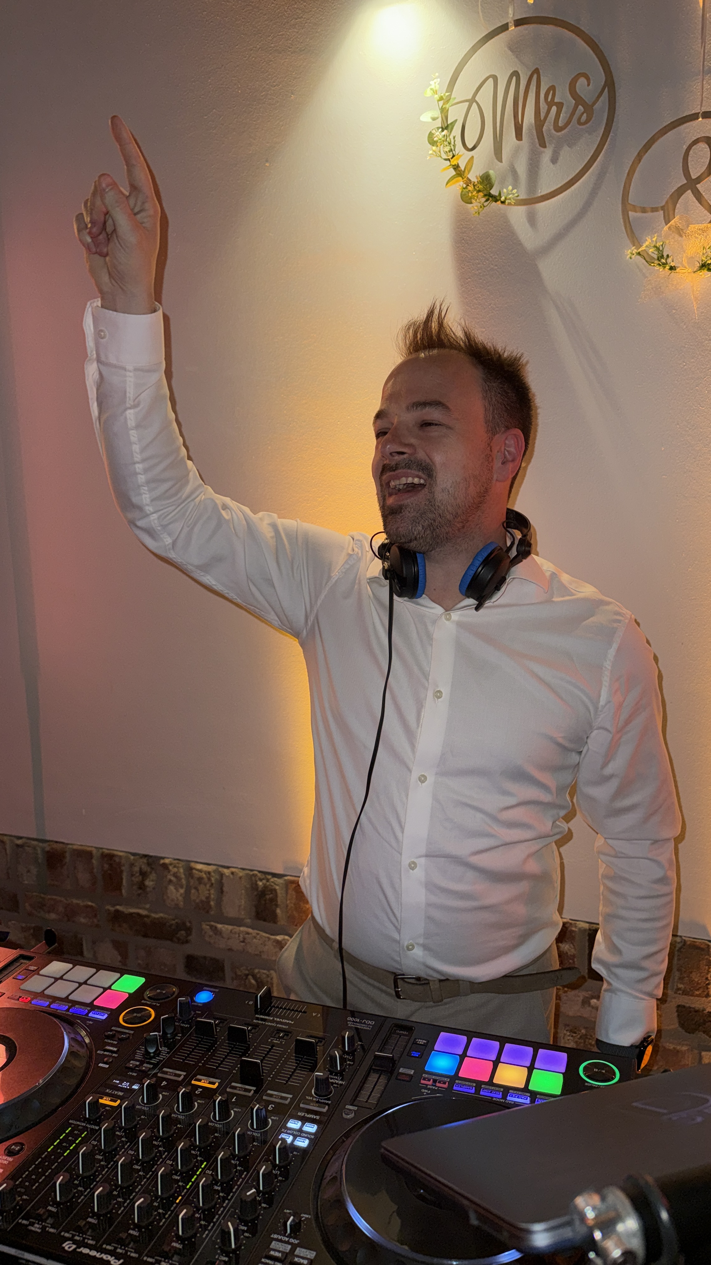 Hochzeits-DJ René Braun sorgt für Stimmung an den Decks